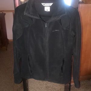 Super comfortable Columbia lightweight jacket!